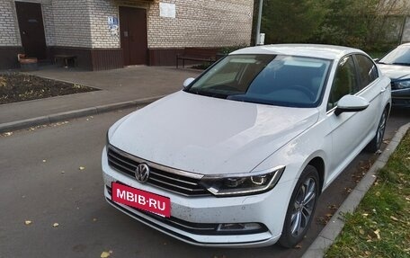 Volkswagen Passat B8 рестайлинг, 2016 год, 1 750 000 рублей, 4 фотография