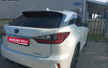 Lexus RX IV рестайлинг, 2019 год, 4 500 000 рублей, 5 фотография