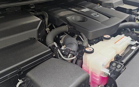 Toyota Land Cruiser, 2021 год, 10 650 000 рублей, 25 фотография