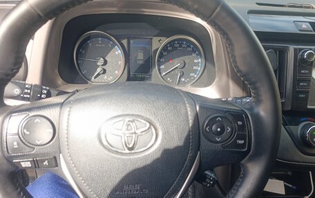 Toyota RAV4, 2019 год, 2 400 000 рублей, 7 фотография