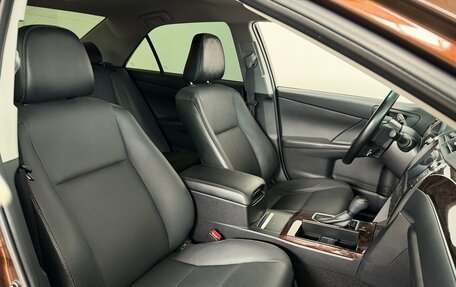 Toyota Camry, 2018 год, 2 600 000 рублей, 9 фотография