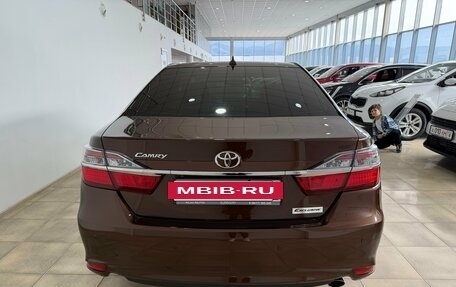 Toyota Camry, 2018 год, 2 600 000 рублей, 6 фотография