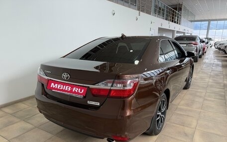 Toyota Camry, 2018 год, 2 600 000 рублей, 7 фотография