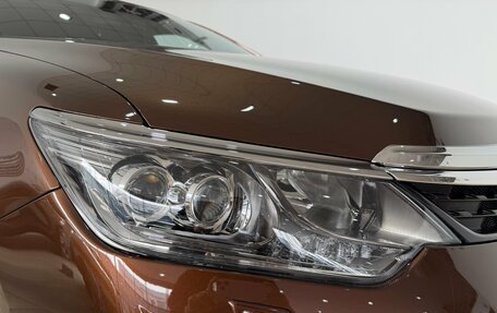 Toyota Camry, 2018 год, 2 600 000 рублей, 19 фотография