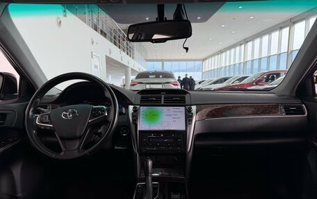 Toyota Camry, 2018 год, 2 600 000 рублей, 13 фотография