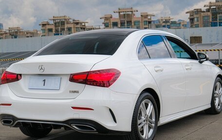 Mercedes-Benz A-Класс, 2023 год, 2 430 000 рублей, 6 фотография