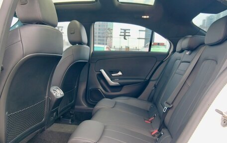 Mercedes-Benz A-Класс, 2023 год, 2 430 000 рублей, 9 фотография