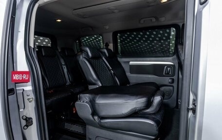 Peugeot Traveller I, 2021 год, 3 360 000 рублей, 22 фотография