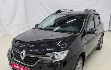 Renault Sandero II рестайлинг, 2021 год, 1 057 000 рублей, 1 фотография