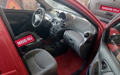 Toyota Yaris I рестайлинг, 2000 год, 500 000 рублей, 1 фотография