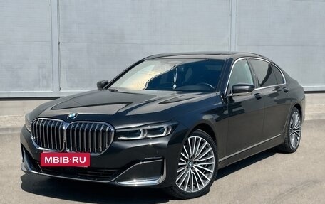 BMW 7 серия, 2019 год, 5 200 000 рублей, 1 фотография