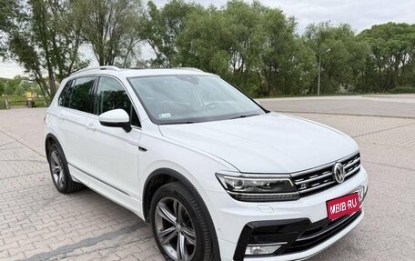 Volkswagen Tiguan II, 2017 год, 2 100 000 рублей, 1 фотография