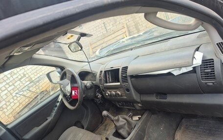 Nissan Navara (Frontier), 2008 год, 400 000 рублей, 1 фотография