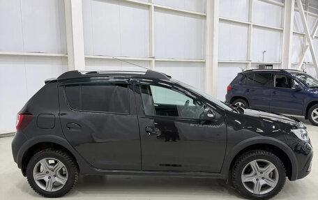 Renault Sandero II рестайлинг, 2021 год, 1 057 000 рублей, 4 фотография