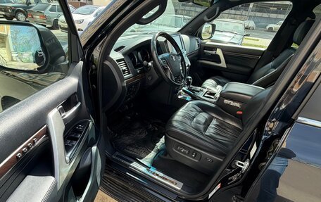 Toyota Land Cruiser 200, 2018 год, 7 200 000 рублей, 6 фотография