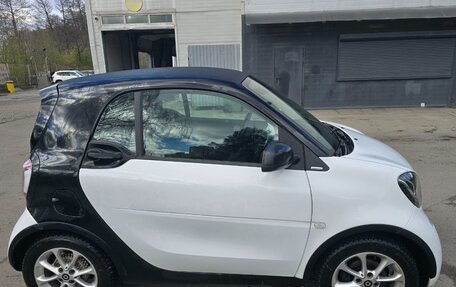 Smart Fortwo III, 2018 год, 1 650 000 рублей, 6 фотография