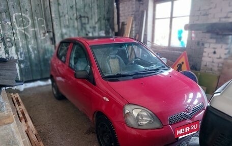Toyota Yaris I рестайлинг, 2000 год, 500 000 рублей, 4 фотография