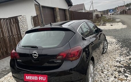 Opel Astra J, 2010 год, 730 000 рублей, 4 фотография