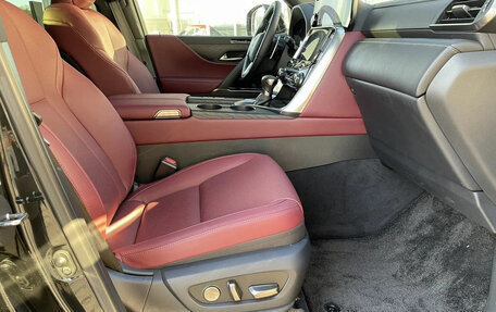 Lexus LX, 2026 год, 17 000 000 рублей, 15 фотография