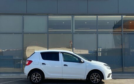 Renault Sandero II рестайлинг, 2020 год, 595 000 рублей, 3 фотография