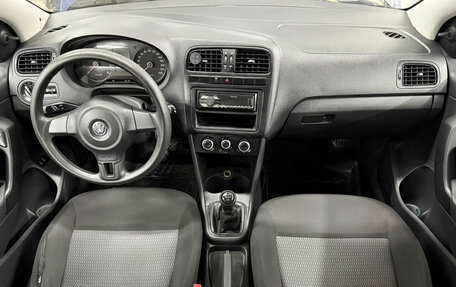 Volkswagen Polo VI (EU Market), 2013 год, 614 337 рублей, 13 фотография