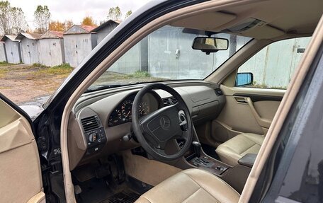 Mercedes-Benz C-Класс, 1996 год, 350 000 рублей, 10 фотография