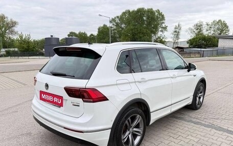 Volkswagen Tiguan II, 2017 год, 2 100 000 рублей, 3 фотография