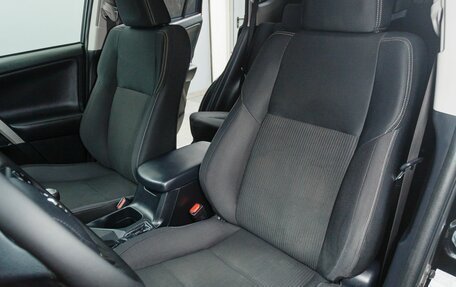 Toyota RAV4, 2013 год, 1 997 000 рублей, 14 фотография