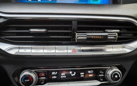 FAW Bestune T77, 2022 год, 1 750 000 рублей, 9 фотография