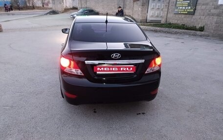 Hyundai Solaris II рестайлинг, 2011 год, 749 000 рублей, 7 фотография