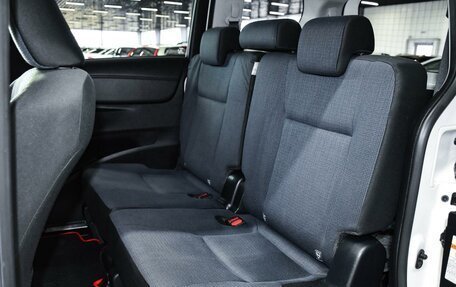 Toyota Sienta II, 2017 год, 1 499 000 рублей, 10 фотография