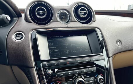 Jaguar XJ IV (X351), 2014 год, 2 620 000 рублей, 30 фотография