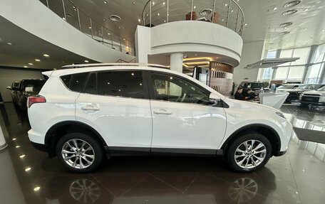 Toyota RAV4, 2016 год, 2 489 000 рублей, 8 фотография
