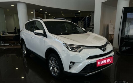 Toyota RAV4, 2016 год, 2 489 000 рублей, 7 фотография