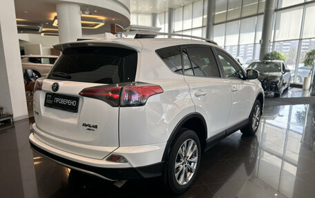 Toyota RAV4, 2016 год, 2 489 000 рублей, 9 фотография