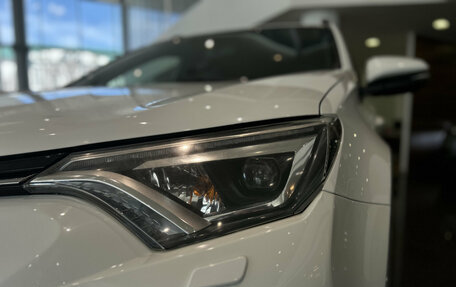 Toyota RAV4, 2016 год, 2 489 000 рублей, 21 фотография