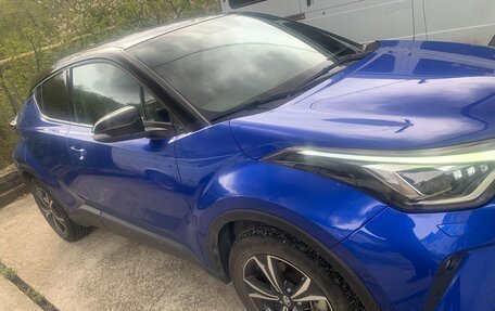 Toyota C-HR I рестайлинг, 2019 год, 2 200 000 рублей, 5 фотография