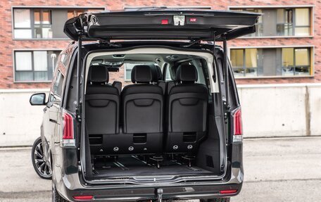 Mercedes-Benz V-Класс, 2024 год, 10 000 000 рублей, 16 фотография