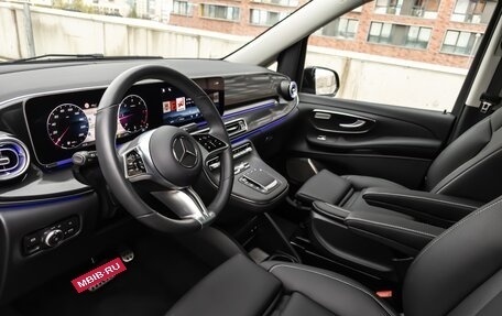 Mercedes-Benz V-Класс, 2024 год, 10 000 000 рублей, 25 фотография