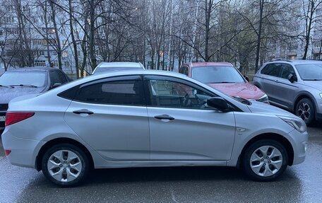 Hyundai Solaris II рестайлинг, 2014 год, 750 000 рублей, 4 фотография