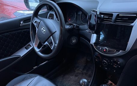 Hyundai Solaris II рестайлинг, 2014 год, 750 000 рублей, 5 фотография