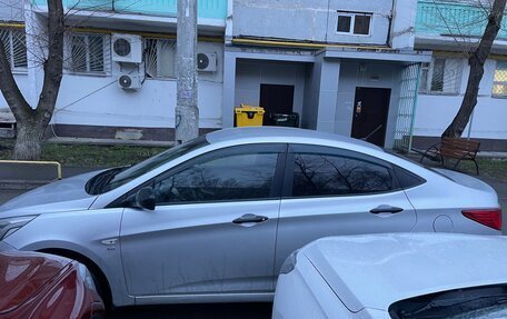 Hyundai Solaris II рестайлинг, 2014 год, 750 000 рублей, 3 фотография