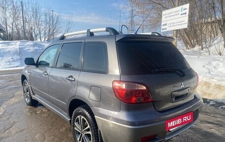 Mitsubishi Outlander III рестайлинг 3, 2007 год, 580 000 рублей, 3 фотография