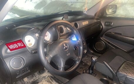 Mitsubishi Outlander III рестайлинг 3, 2007 год, 580 000 рублей, 15 фотография