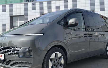 Hyundai Staria, 2022 год, 5 490 000 рублей, 3 фотография