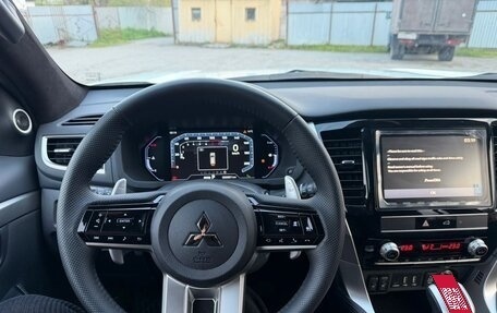 Mitsubishi Montero Sport, 2025 год, 6 700 000 рублей, 6 фотография