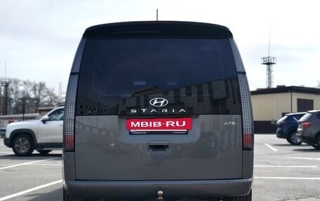 Hyundai Staria, 2022 год, 5 490 000 рублей, 4 фотография
