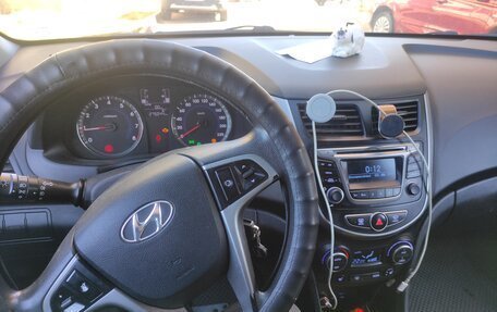 Hyundai Solaris II рестайлинг, 2016 год, 555 555 рублей, 10 фотография