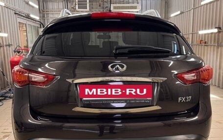 Infiniti FX II, 2012 год, 1 950 000 рублей, 6 фотография