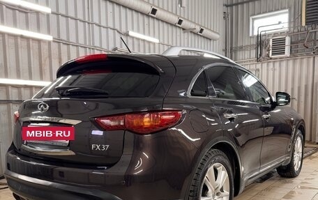 Infiniti FX II, 2012 год, 1 950 000 рублей, 3 фотография